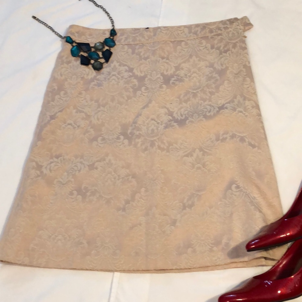 Arden B Gold patterned skirt Size6